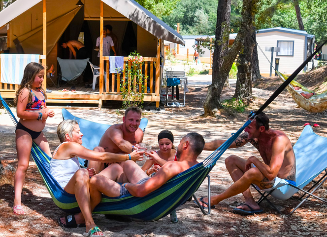 Hamaca en el camping